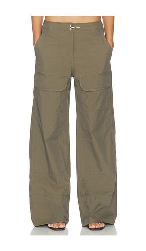 Straight Leg Cargo Pant in Army. - size M (also in S, XL, XS) - HAELO - Modalova