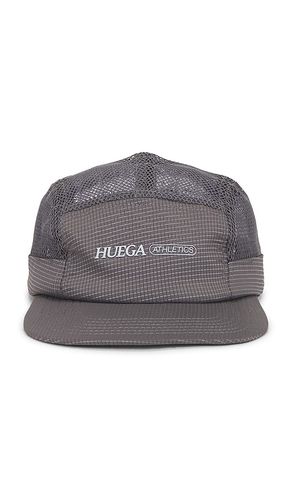 Flow Running Hat in - Huega House - Modalova