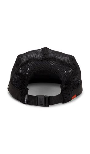 Flow Running Hat in - Huega House - Modalova