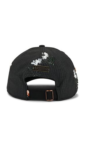 Flowers Beaded 6 Panel Cap in - Honor The Gift - Modalova