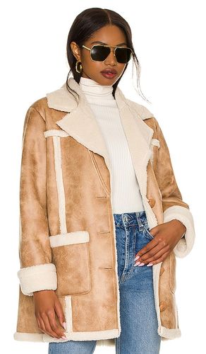 X REVOLVE Lowelle Coat in Tan. - size L (also in M, S, XL, XS) - House of Harlow 1960 - Modalova