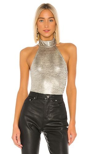 X REVOLVE Shae Bodysuit in Metallic Silver. - size M (also in S, XL) - House of Harlow 1960 - Modalova