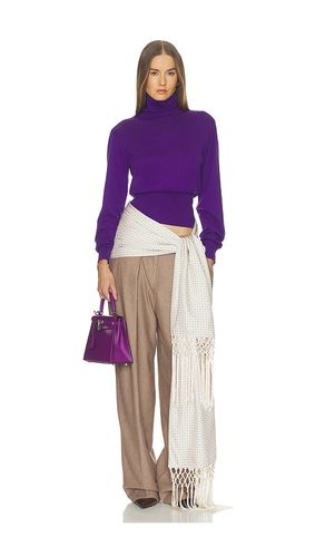 SCHAL THE SILKY SCARF IN TIE PRINT in - Helsa - Modalova