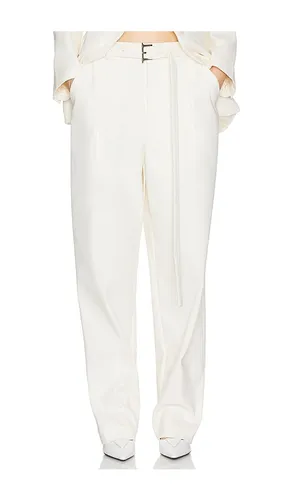 The Barrel Pant in White. - size S (also in M) - Helsa - Modalova