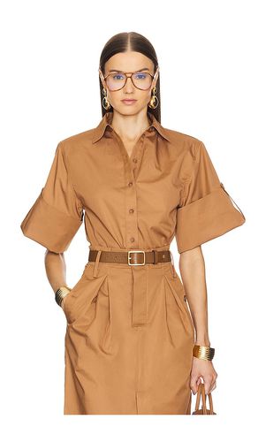 Camisa bold shoulder en color bronce talla M en - Tan. Talla M (también en L) - Helsa - Modalova