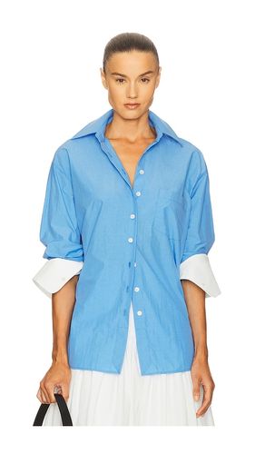 Classic Oversized Shirt in Tech Poplin in Blue. - size L (also in M, S, XL, XS) - Helsa - Modalova