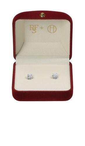 Lab grown studs in color metallic size all - Heaven Mayhem - Modalova