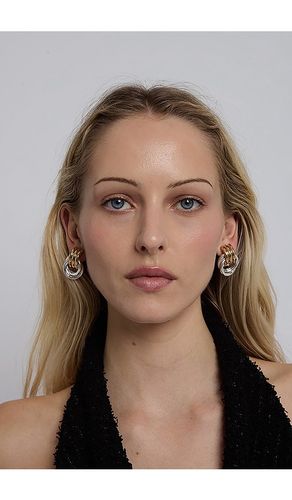 Mini Knot Earring in - Heaven Mayhem - Modalova