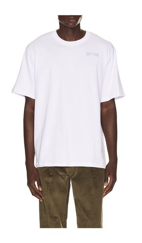 Mallard Point Tee in . Size S. Also in M, L, XL/1X - House of Sunny - Modalova