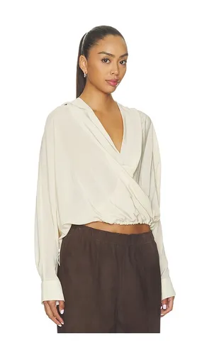 Sisi Silk Hooded Blouse in . Größe 36. Also in 34, 38 - HERSKIND - Modalova