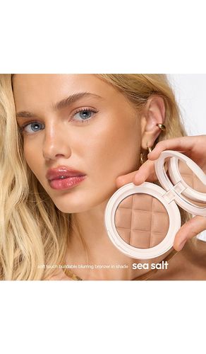 Bronceador soft touch bronzer en color bronce talla all - ICONIC LONDON - Modalova