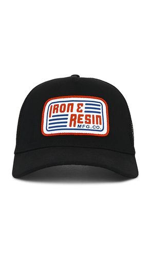 Iron & Resin HUT in Black - Iron & Resin - Modalova