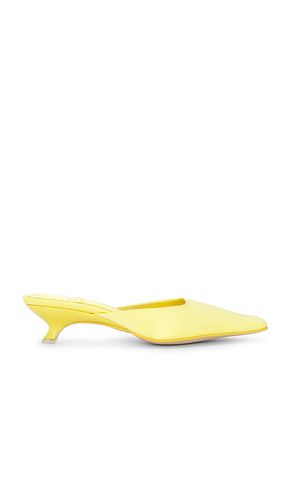 Esmerelda Mule in Yellow. - size 10 (also in 6, 6.5, 7.5, 8, 8.5, 9.5) - Jeffrey Campbell - Modalova