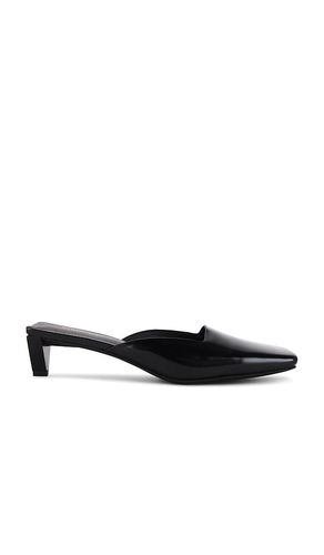 Isosceles Mule in Black. - size 10 (also in 6, 6.5, 7.5, 8, 8.5, 9.5) - Jeffrey Campbell - Modalova