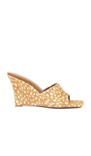 Capital-F Sandal in Beige. - size 6.5 (also in 7, 7.5, 8) - Jeffrey Campbell - Modalova