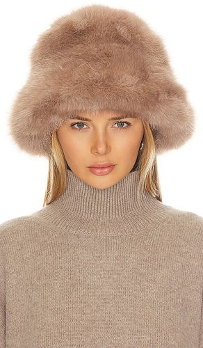 Oversized Faux Fur Bucket Hat in Brown - jocelyn - Modalova