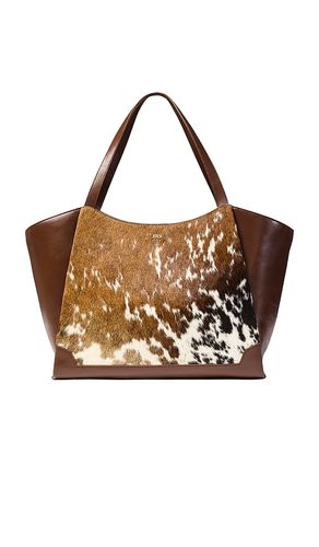 Juliette Open Winged Cow Print Tote in - July - Modalova