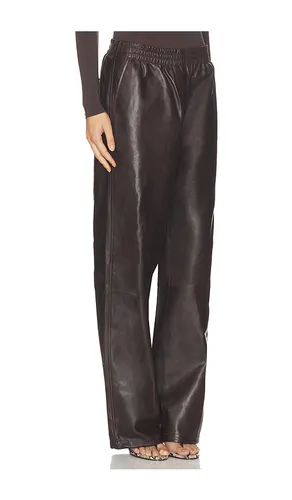 Corrine Pull On Pants in Chocolate. - size XS (also in S, M, L) - SIMKHAI - Modalova