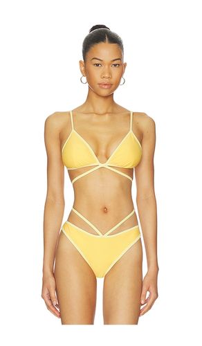 Harlen Tie Front Bikini Top in Yellow. - size M (also in S, XS) - SIMKHAI - Modalova