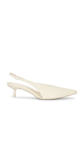 Sylvie Slingback Kitten Heel in Ivory. - size 37 (also in 39) - SIMKHAI - Modalova