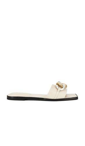 Arlo Chain Leather Flat Slide in . Taglia 36. Also in 37, 38, 39 - SIMKHAI - Modalova