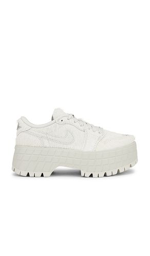 Air 1 Brooklyn Low Sneaker in Metallic Silver. - size 10 (also in 10.5, 11, 11.5, 12, 7, 7.5, 8, 8.5, 9, 9.5) - Jordan - Modalova
