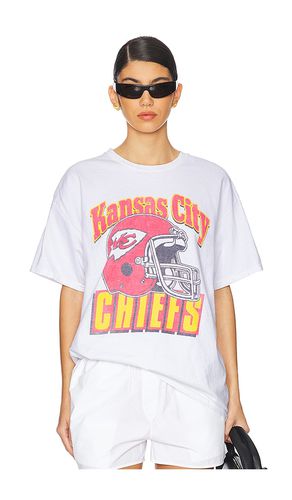 Chiefs Throwback Helmut Tee in . - size L (also in M, S, XL/1X, XS) - Junk Food - Modalova