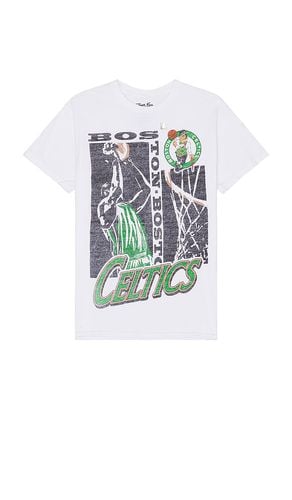 Celtics Jump Shot Tee in . Size M, S, XL/1X - Junk Food - Modalova