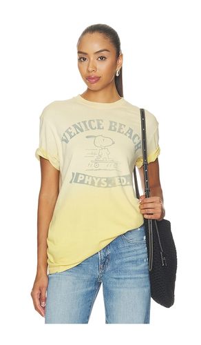 Venice Beach Snoopy Tee in Cream. - size M (also in S) - Junk Food - Modalova