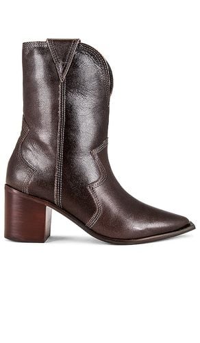 Petra Boot in Chocolate. - size 10 (also in 11, 5, 7) - Kaanas - Modalova