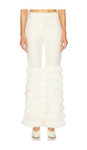 Faux Fur Pants in Cream. - size L (also in S) - Kim Shui - Modalova