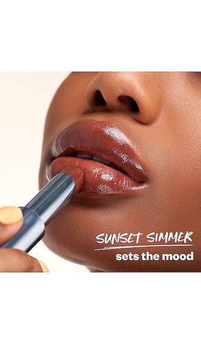 Brillo de labios wet stick en color marrón talla all - Kosas - Modalova