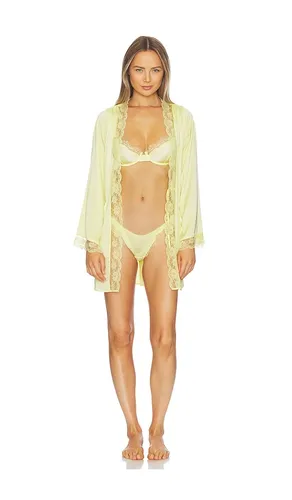Sidney Robe in Lemon. - size M/L (also in XL/XXL) - KAT THE LABEL - Modalova