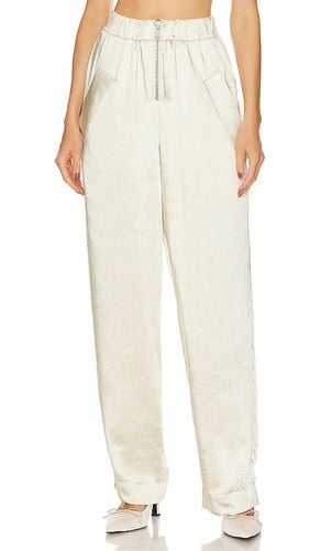 Sadia Pant in . Size S, XS - L'Academie - Modalova