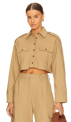 X Marianna Selia Cropped Cargo Shirt in Tan. - size L (also in M, XL) - L'Academie - Modalova