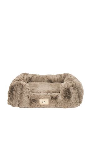 The Medium/Large Pet Bed in - Lola Blankets - Modalova