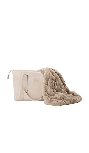 Lola X Dagne Dover Bundle in Beige - Lola Blankets - Modalova
