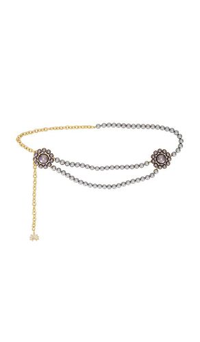 Clementine Pearl Charm Belt in - Lele Sadoughi - Modalova