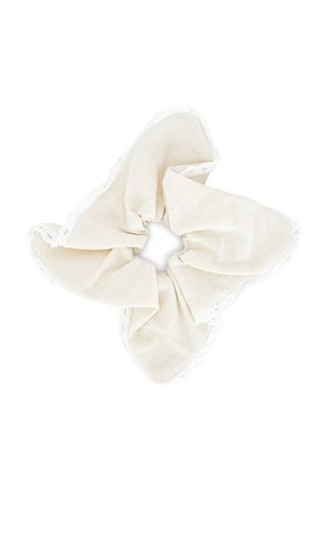 Eyelet Trim Linen Square Scrunchie in - Lele Sadoughi - Modalova