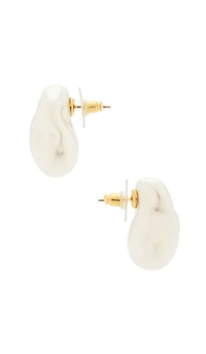 Worth Ave Button Earrings in - Lele Sadoughi - Modalova