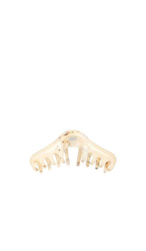 LELET NY Hudson Claw Clip in Tan - LELET NY - Modalova