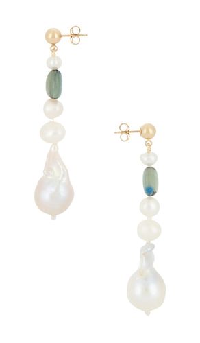 Poet Pearl Earrings in - Loren Stewart - Modalova