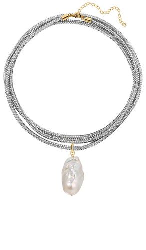 Collar envolvente de perlas raya en color plateado metálico talla all en - Metallic Silver. Talla all - Lili Claspe - Modalova