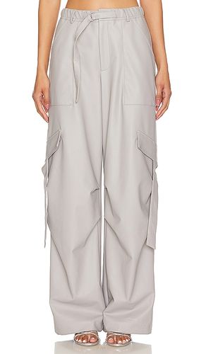 Faux Leather Utility Pant in Light Grey. - size L (also in S) - Lapointe - Modalova