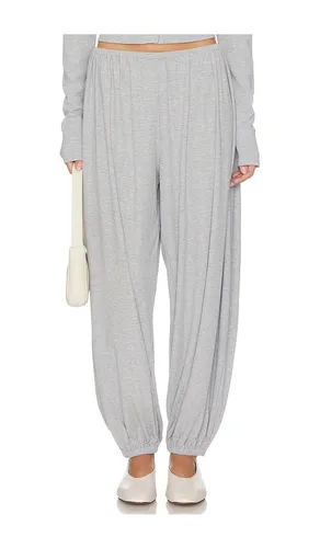 Charlie Pant in Grey. - size L (also in M, S, XL, XS) - Lovers and Friends - Modalova