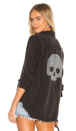 Sloane Nailhead Skull Button Up Denim Shirt in Black. - size L (also in M, S, XS) - Lauren Moshi - Modalova