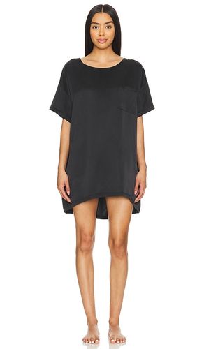 Washable Silk Oversized Sleep Tee in Black. - size M (also in S, XS) - LUNYA - Modalova