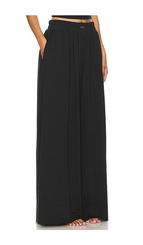 Organic Pima Wide Leg in . Size M. Also in S, XL, XS - LUNYA - Modalova