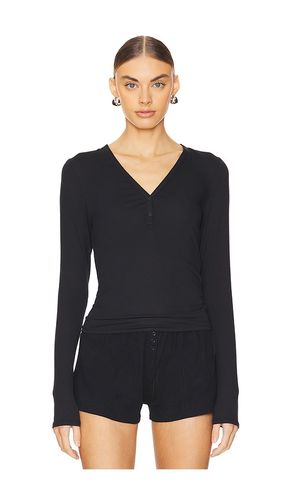 Soft Modal Rib V-neck Henley in Black. - size L (also in XS) - LUNYA - Modalova