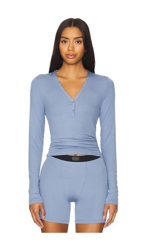 Soft Modal Rib V-neck Henley in Blue. - size L (also in M, S, XS) - LUNYA - Modalova